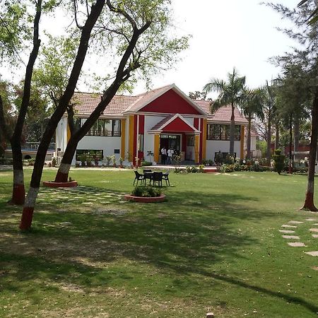 Sanjay Motels I Pvt Ltd Pura Raghunāth Exteriér fotografie